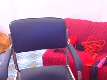 Sweetsour18  live sex cam