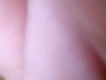 09chubbyguzi  live sex cam
