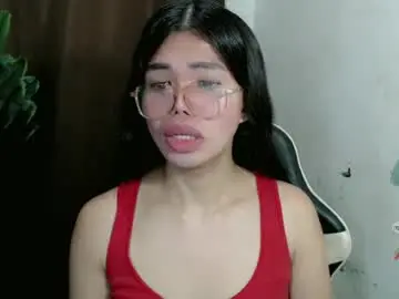 _odette22  live sex cam