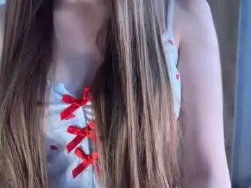 Almostbby  live sex cam