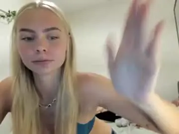 Ariah_is_blonde  live sex cam