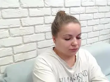 Crazyy_girl_  live sex cam