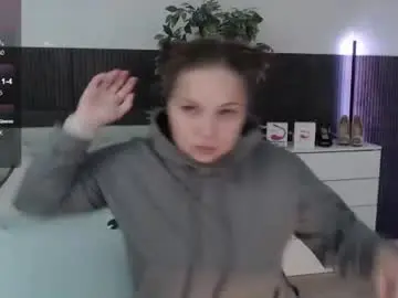 Crazyy_girl_  live sex cam