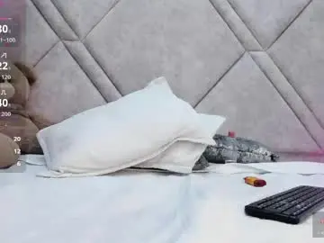 Emma_rossiii  live sex cam