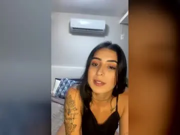 Geovannacapelari  live sex cam