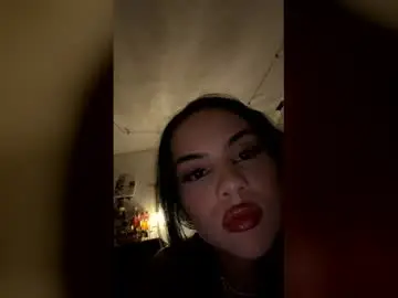 Haleyyw  live sex cam