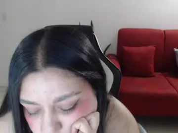 Holly_itzel  live sex cam