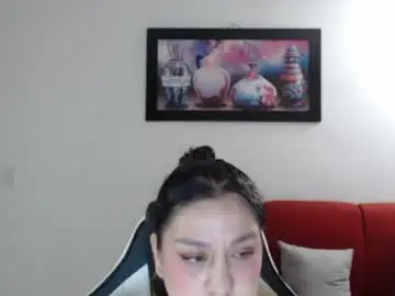 Holly_itzel  live sex cam