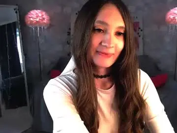 Kiananowak  live sex cam