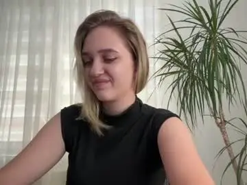 Kiramoon_8  live sex cam