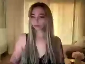 Lilysweetgirl  live sex cam