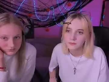 Livia_shine  live sex cam