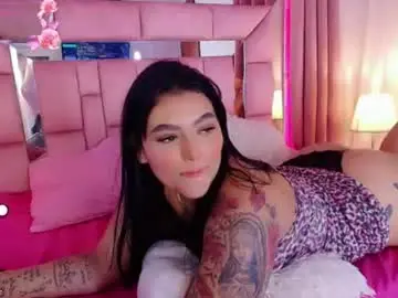 Marilyn_rouge_  live sex cam