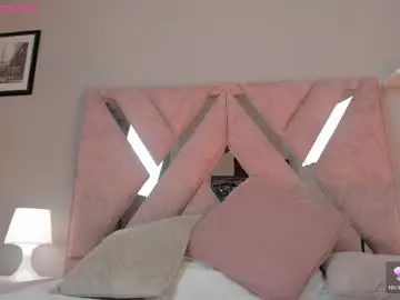 Novasilk  live sex cam