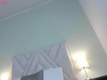 Novasilk  live sex cam