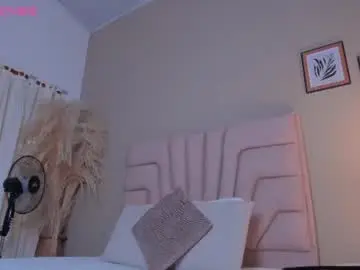 Novasilk  live sex cam