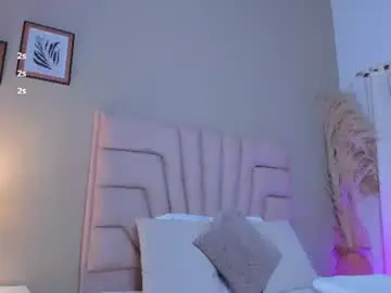 Novasilk  live sex cam