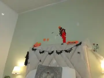 Novasilk  live sex cam