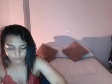 Thays_mawakye01  live sex cam