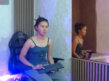 Victoria1_tay  live sex cam