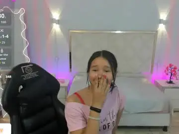 Victoria1_tay  live sex cam