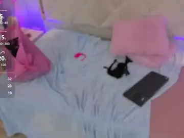 Victoria1_tay  live sex cam