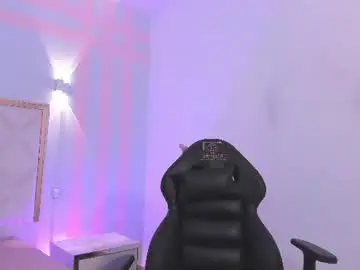 Victoria1_tay  live sex cam