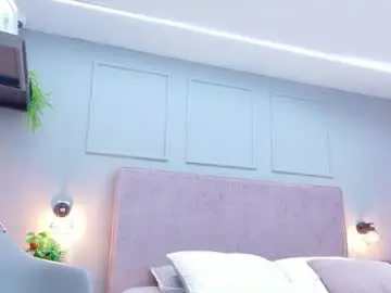 Busty_zay  live sex cam