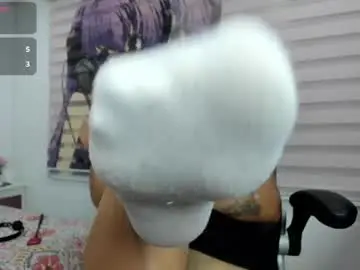 Chanelwill  live sex cam