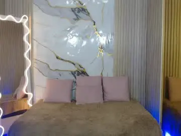 Cristal_tay  live sex cam