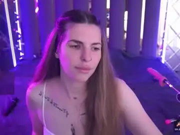 Danielareign  live sex cam