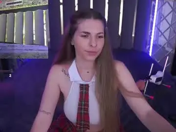 Danielareign  live sex cam