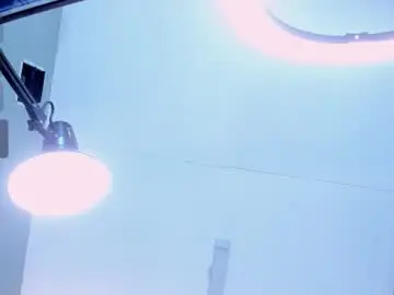 Emmy_thomson  live sex cam