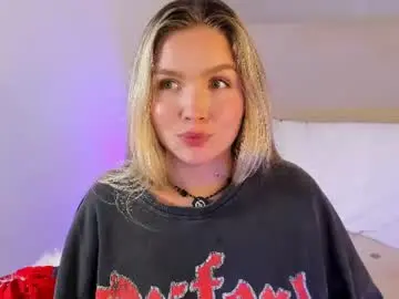 Gaiabaker  live sex cam