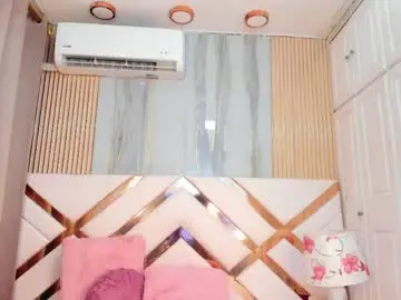 Gianinalewis  live sex cam