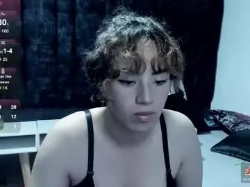 Kiara_fox__  live sex cam