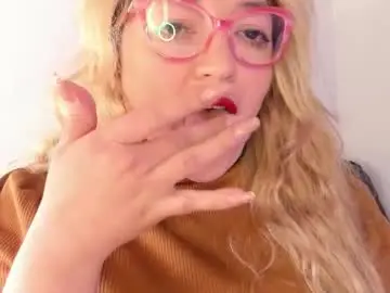 Naty__mature_  live sex cam