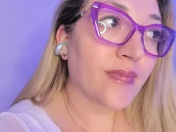 Naty__mature_  live sex cam