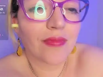 Naty__mature_  live sex cam