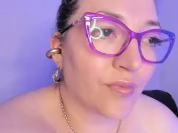 Naty__mature_  live sex cam