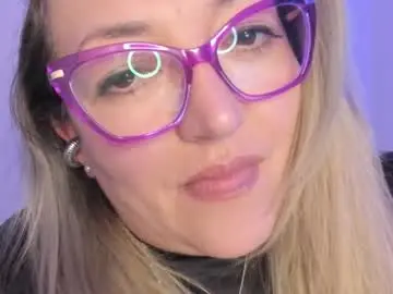 Naty__mature_  live sex cam