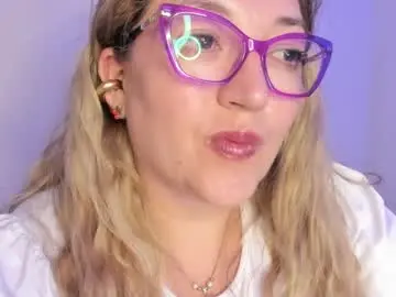 Naty__mature_  live sex cam