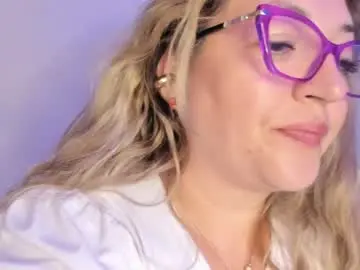 Naty__mature_  live sex cam