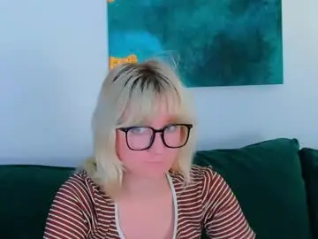 Softsunrise  live sex cam