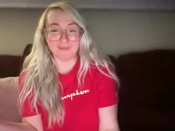 Vanillapuddingpie  live sex cam