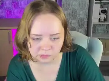 Chloeeknight  live sex cam