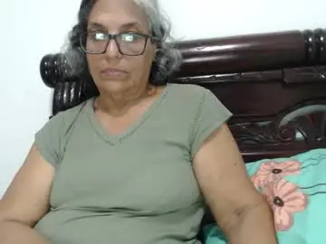 Cinnamon_milf  live sex cam