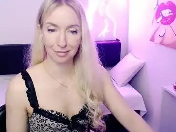 Cute_smile_shy  live sex cam