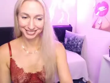 Cute_smile_shy  live sex cam