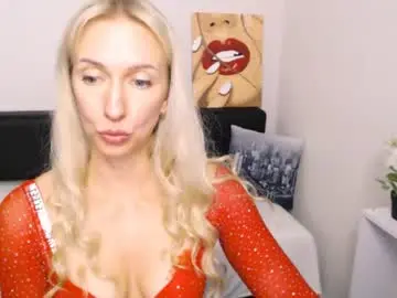 Cute_smile_shy  live sex cam